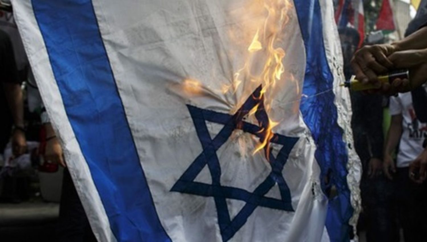 احراق العلم الصهيوني